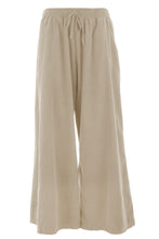 Load image into Gallery viewer, Corduroy Wide Leg Trouser
