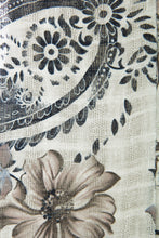 Load image into Gallery viewer, Floral Paisley Print Linen Top
