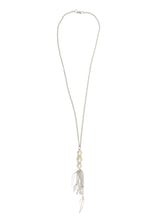 Load image into Gallery viewer, Tassel Leaves 3 Pearls Necklace
